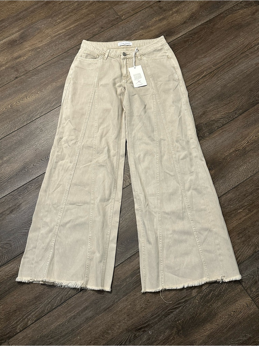NWT Flying Monkey Low Rise Baggy Wide-Leg Jeans in Light Beige with Frayed Hem